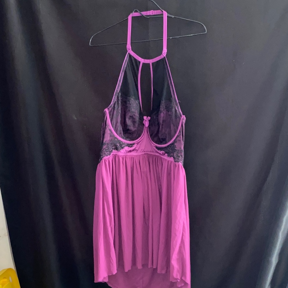 Torrid Size 3X Magenta Black Lace Chemise(only)HALTER STYLE clean good condition